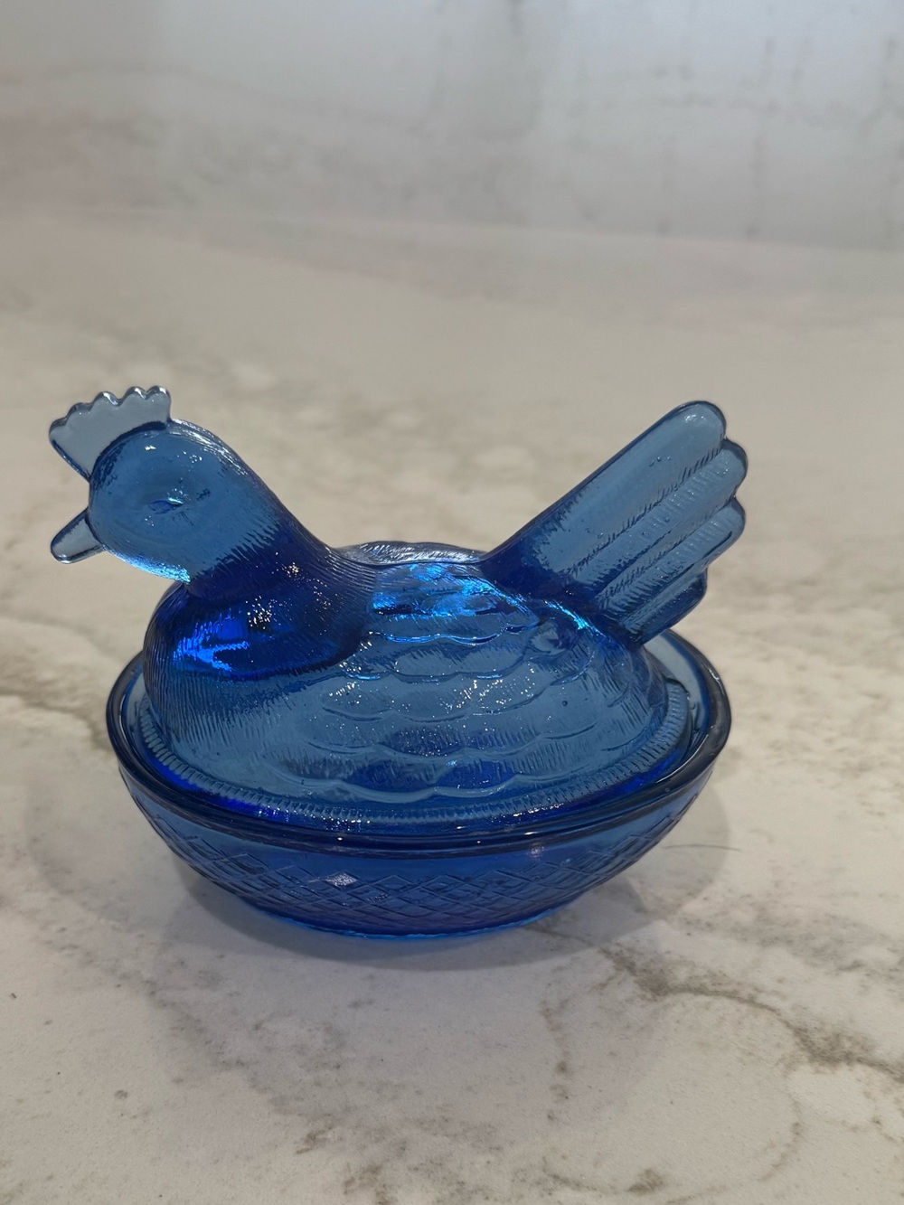Vintage 1970S Blue Glass Chicken Hen On Nest